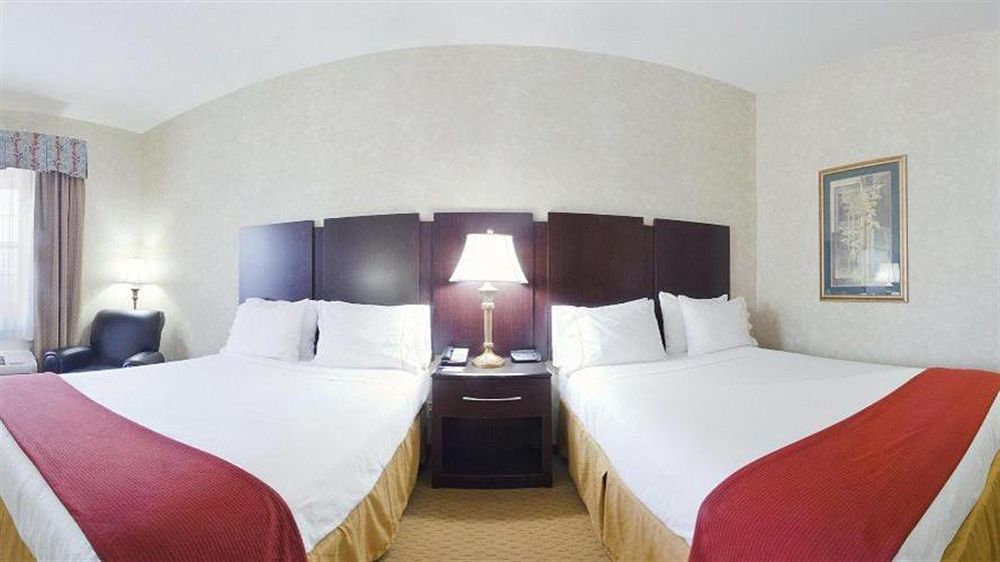 Holiday Inn Express Prince Frederick By Ihg Dış mekan fotoğraf