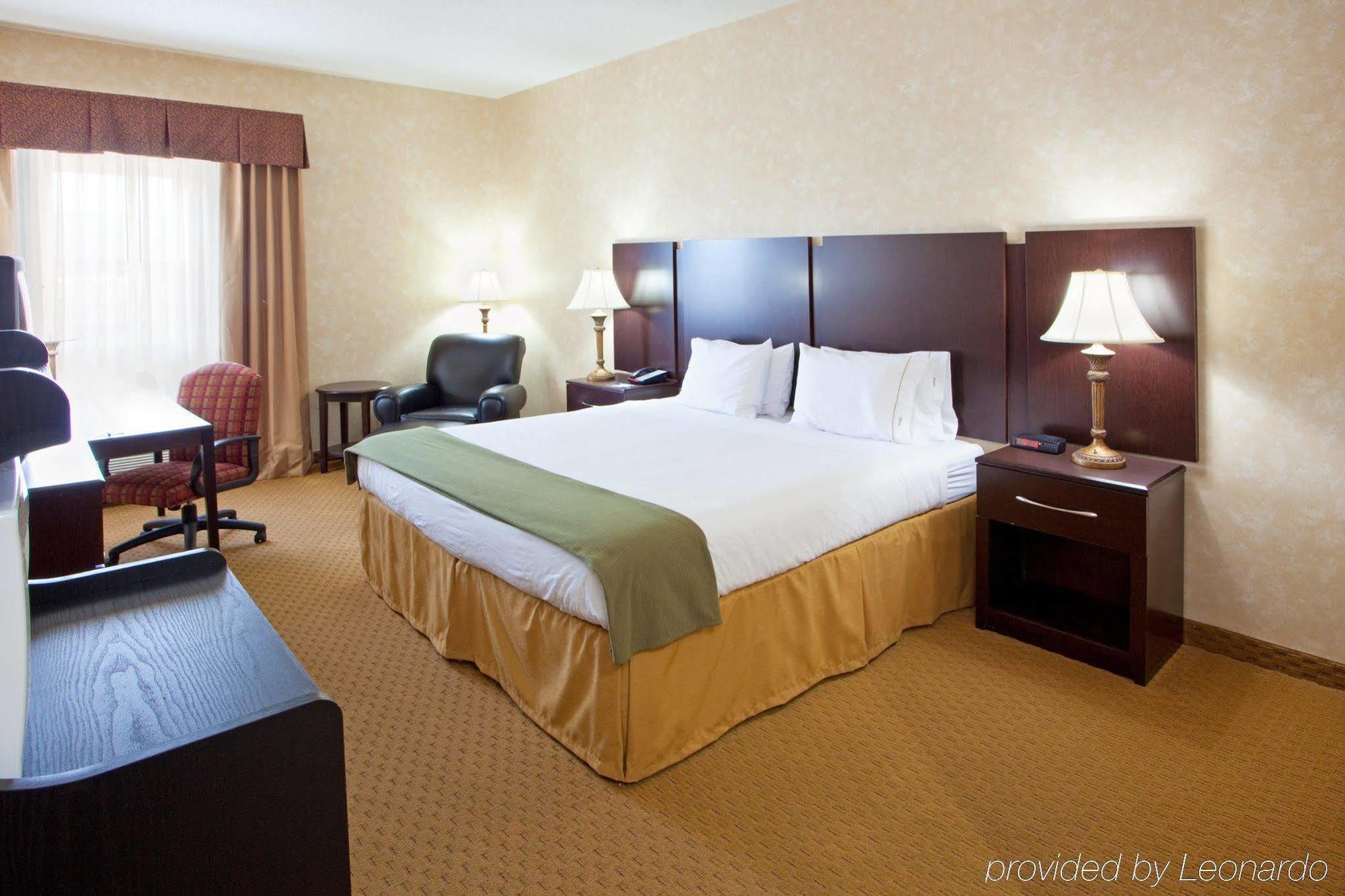 Holiday Inn Express Prince Frederick By Ihg Dış mekan fotoğraf
