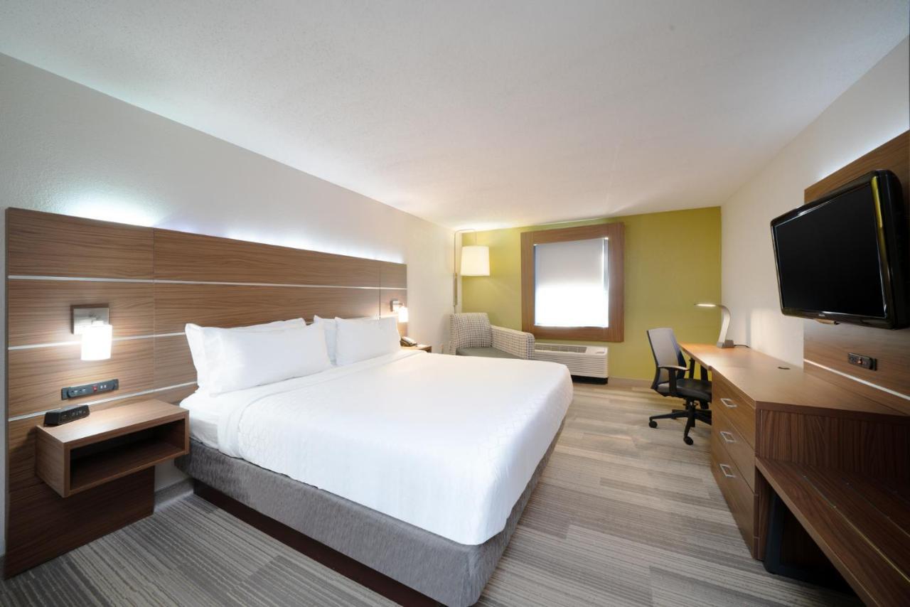 Holiday Inn Express Prince Frederick By Ihg Dış mekan fotoğraf
