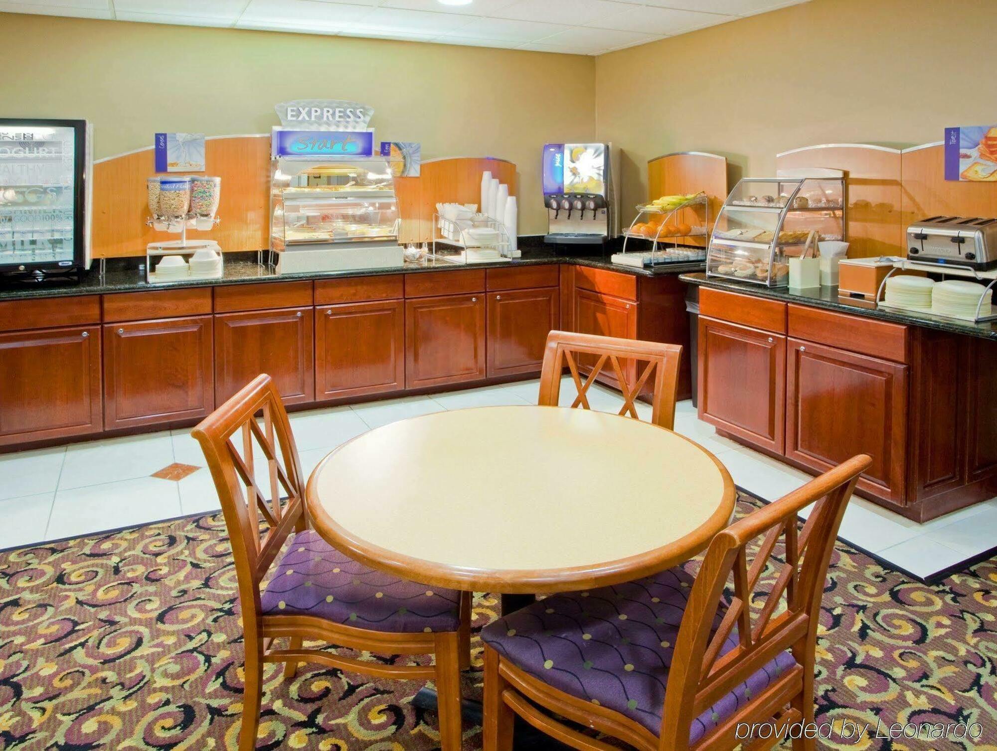 Holiday Inn Express Prince Frederick By Ihg Dış mekan fotoğraf
