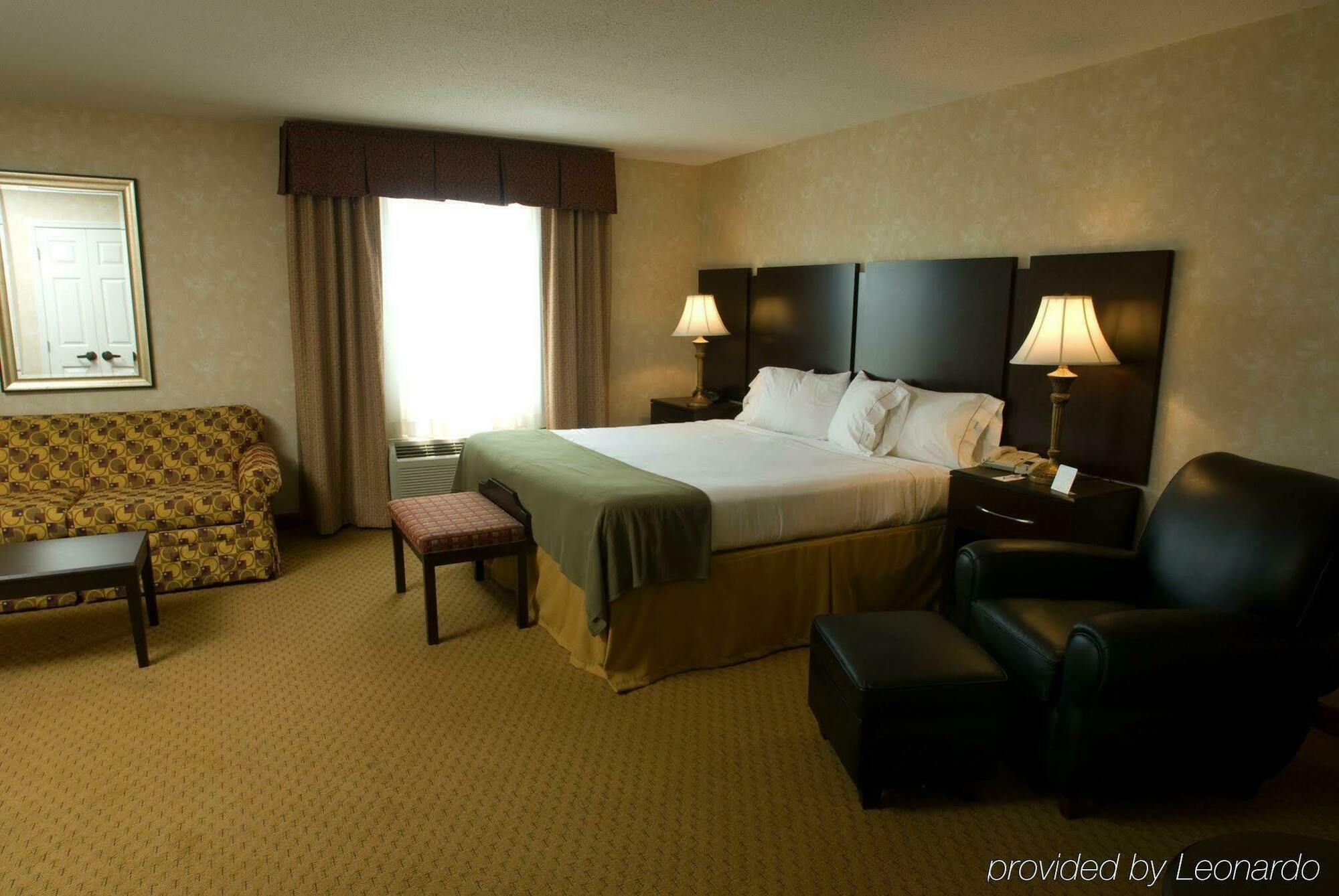 Holiday Inn Express Prince Frederick By Ihg Dış mekan fotoğraf
